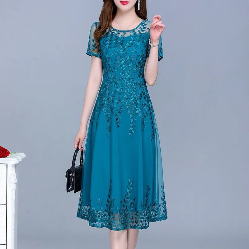 Round Neck Solid Color Temperament Dresses